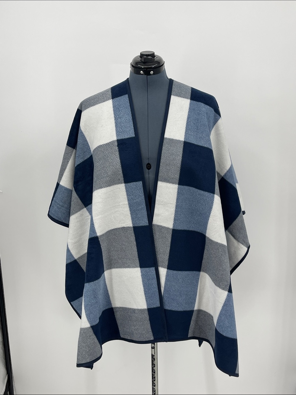 WOOLRICH Blue & White Plaid Poncho Wrap SIZE SEE MEASUREMENTS UNISEX